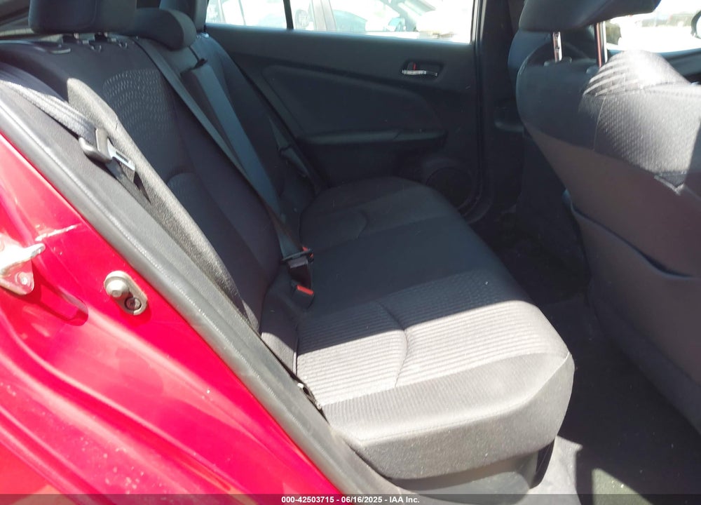 2018 TOYOTA PRIUS TWO VIN: JTDKBRFUXJ3059431