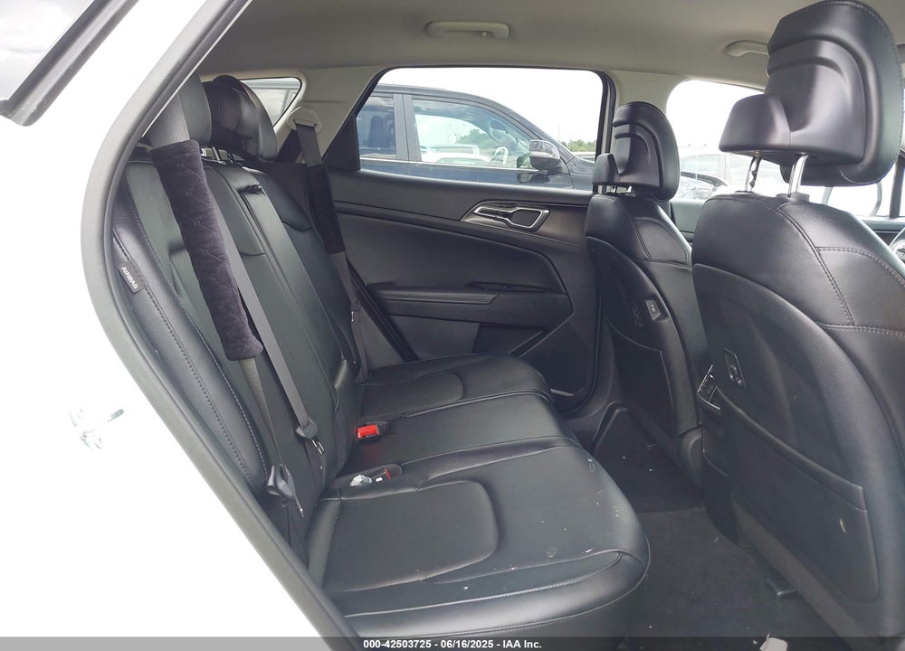 2025 KIA SPORTAGE VIN: 5XYK33DF5SG243302