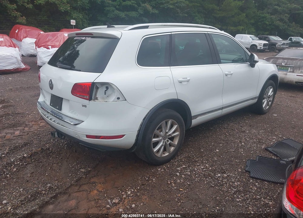 2013 VOLKSWAGEN TOUAREG VR6 SPORT VIN: WVGEF9BP4DD011323