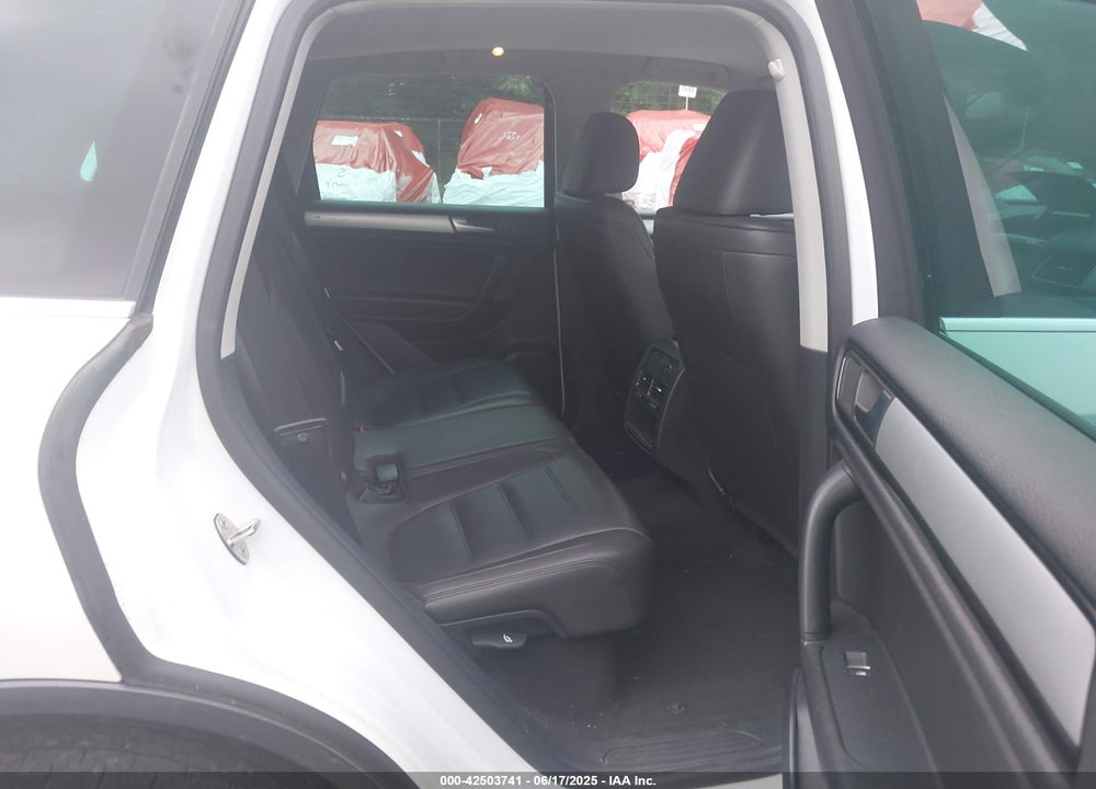 2013 VOLKSWAGEN TOUAREG VR6 SPORT VIN: WVGEF9BP4DD011323