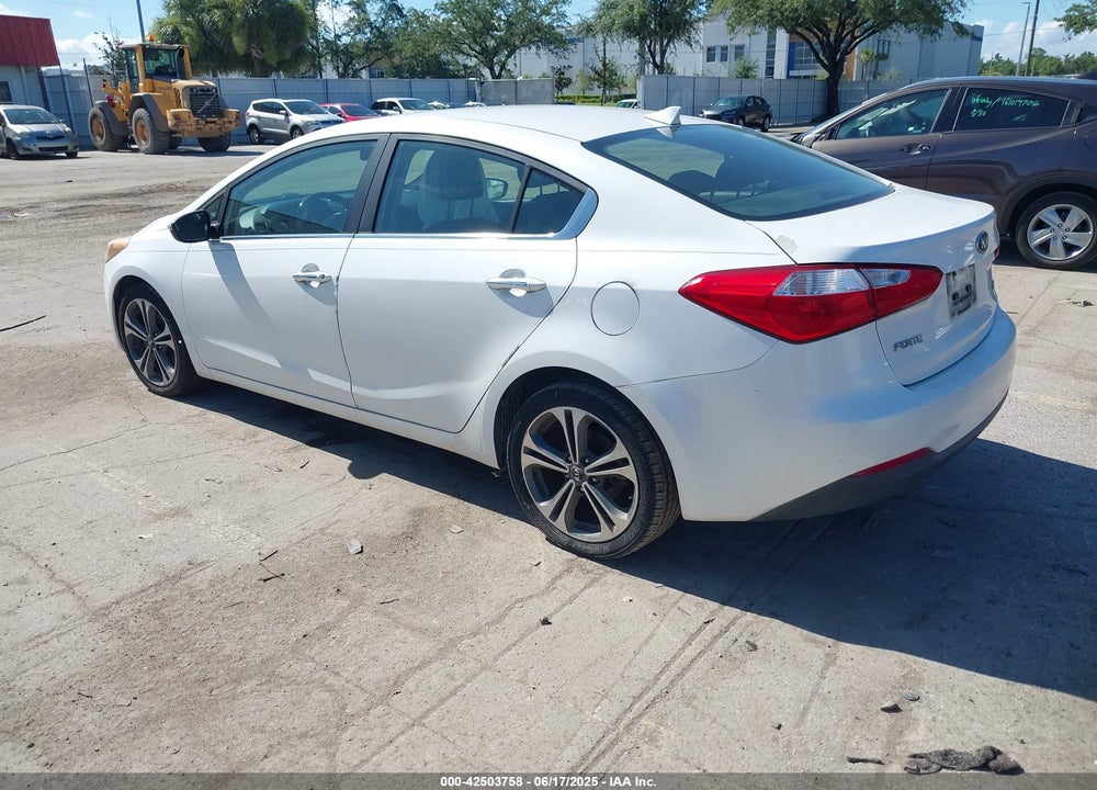 2014 KIA FORTE VIN: KNAFX4A85E5100054
