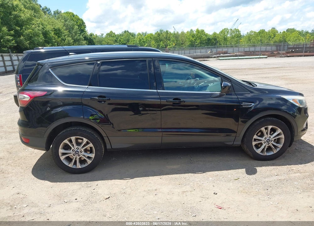 2017 FORD ESCAPE VIN: 1FMCU0GD2HUE62764