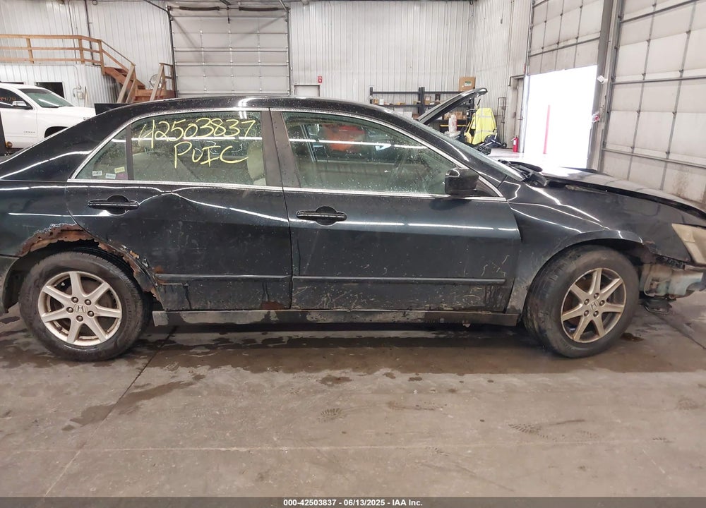 2004 HONDA ACCORD 2.4 LX VIN: 3HGCM56354G704701