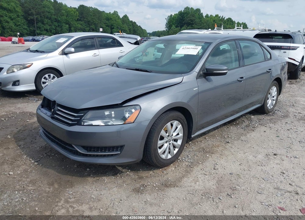 2015 VOLKSWAGEN PASSAT VIN: 1VWAT7A31FC016497