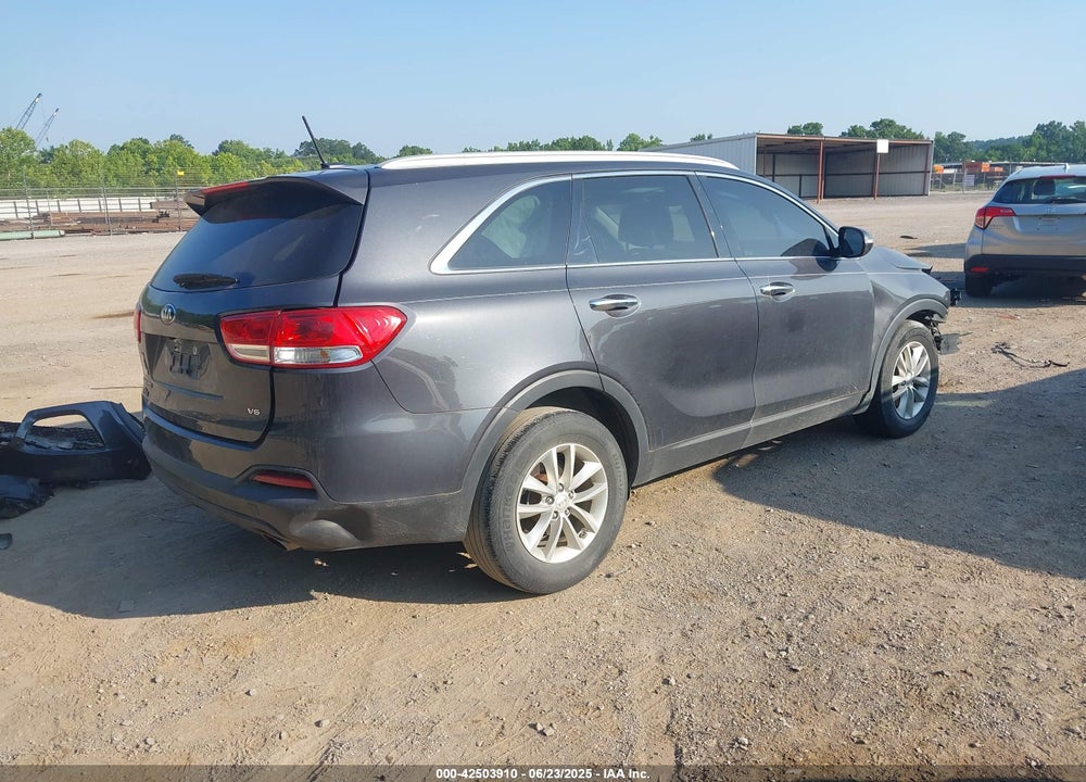2017 KIA SORENTO VIN: 5XYPG4A56HG224388
