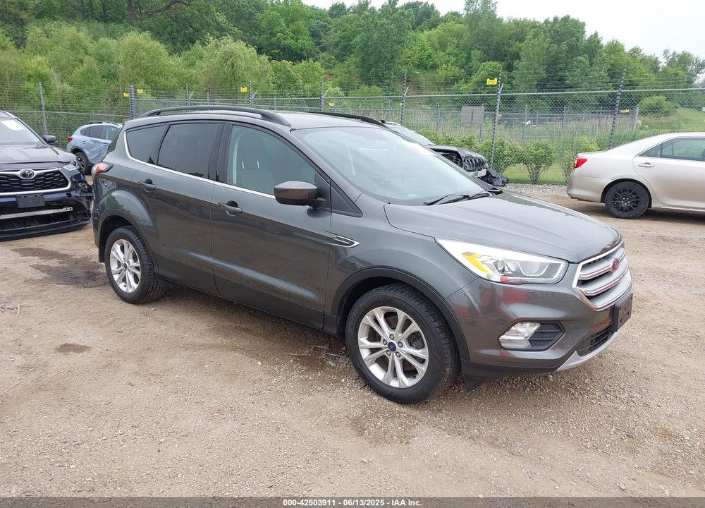 2017 FORD ESCAPE SE VIN: 1FMCU9GD4HUC45396