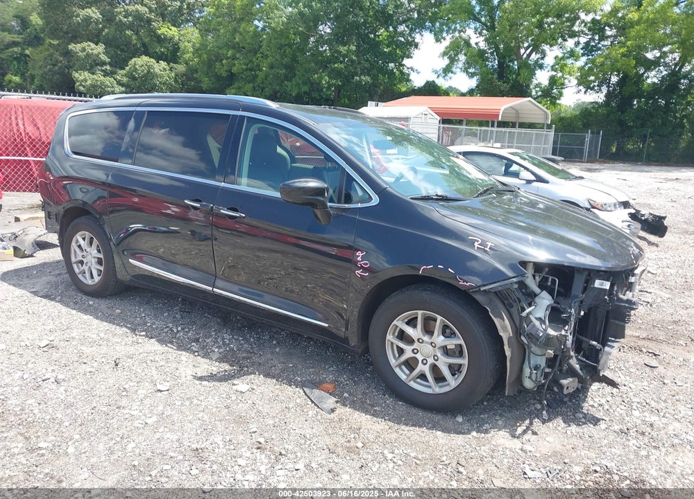 2020 CHRYSLER PACIFICA TOURING L VIN: 2C4RC1BG3LR106662