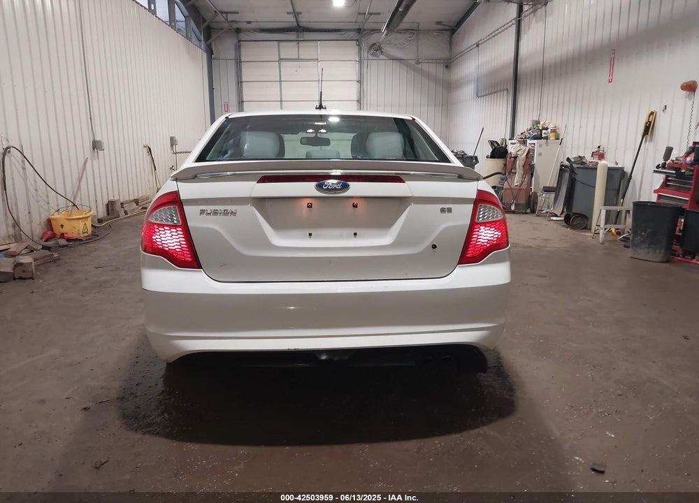 2011 FORD FUSION VIN: 3FAHP0HA4BR242116
