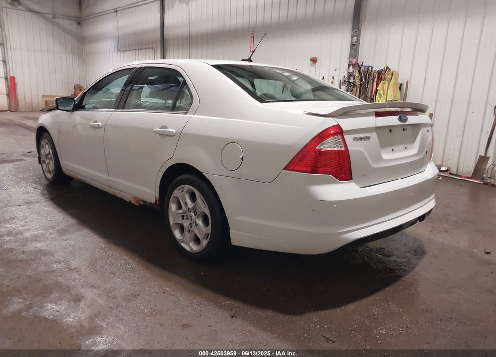 2011 FORD FUSION VIN: 3FAHP0HA4BR242116