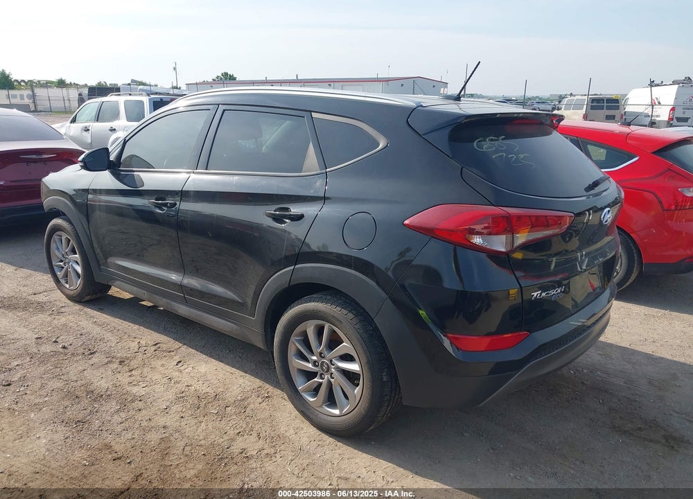 2016 HYUNDAI TUCSON VIN: KM8J3CA24GU127426