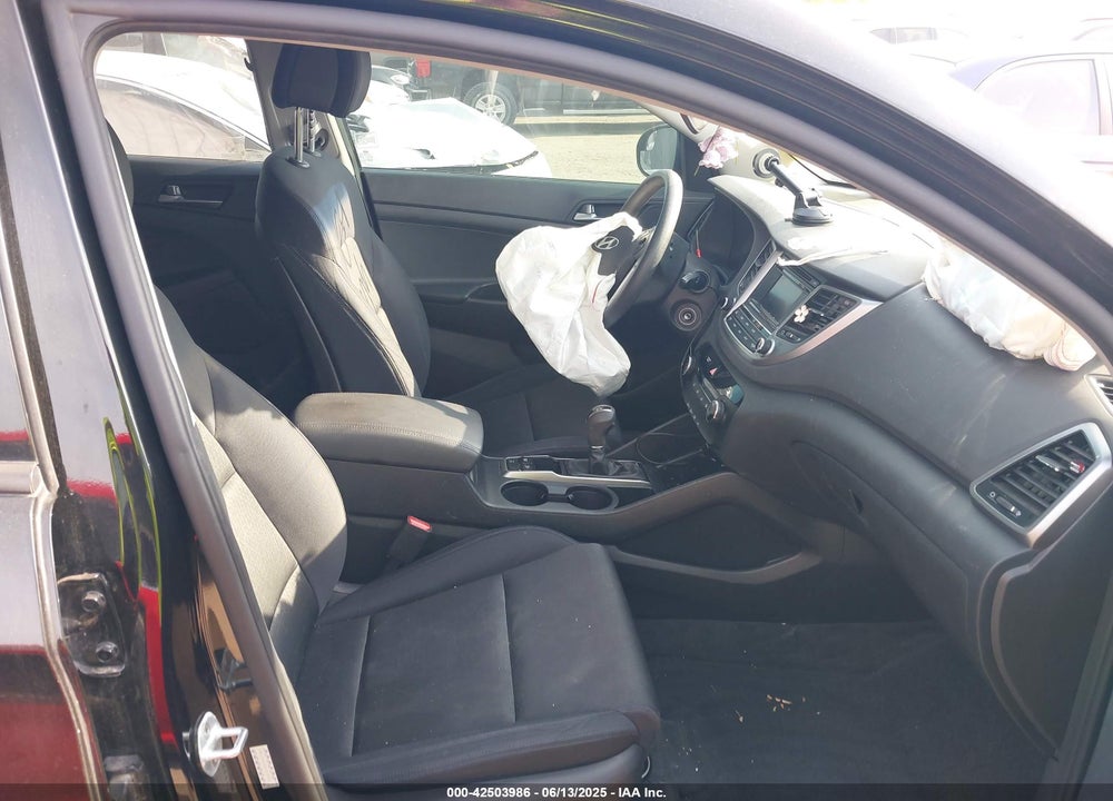 2016 HYUNDAI TUCSON VIN: KM8J3CA24GU127426