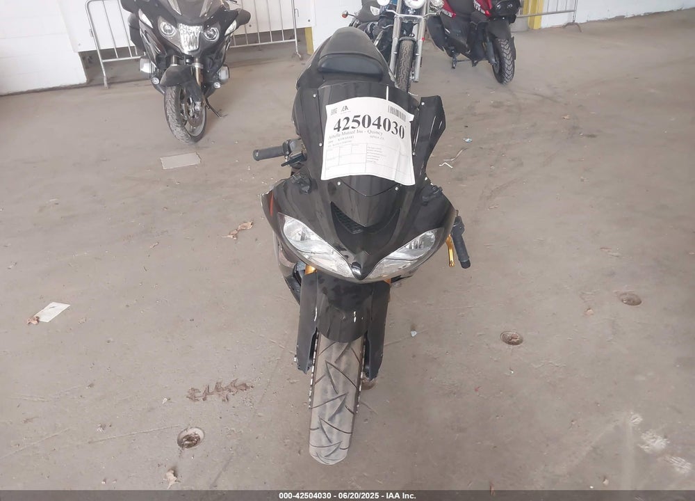 2004 KAWASAKI NINJA ZX 10R VIN: JKAZXCC174A015002