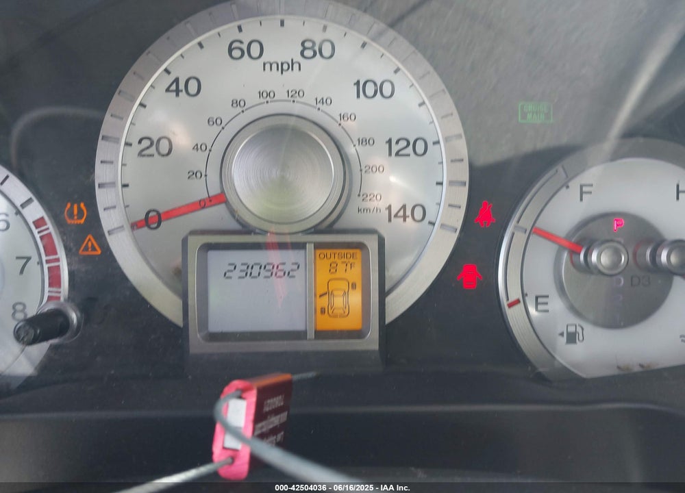 2011 HONDA PILOT EX-L VIN: 5FNYF3H51BB032575