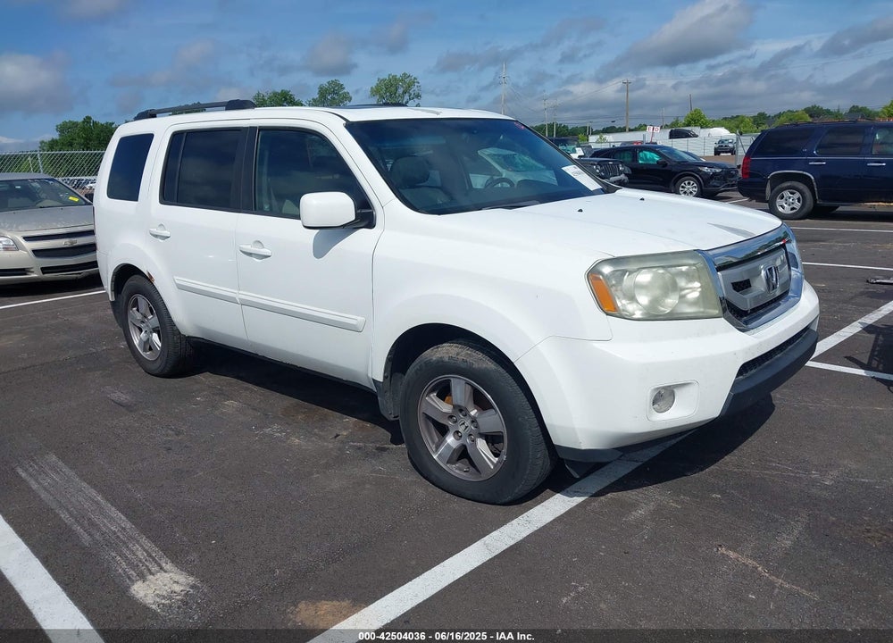 2011 HONDA PILOT EX-L VIN: 5FNYF3H51BB032575