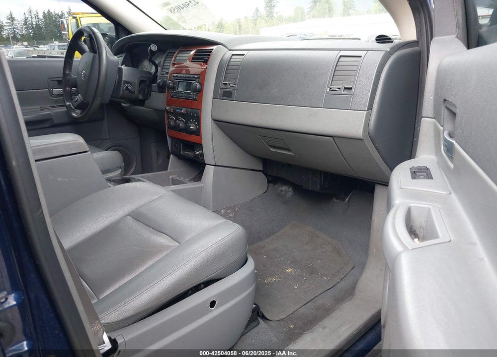 2006 DODGE DURANGO SLT VIN: 1D4HB48N16F178058