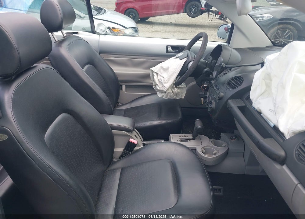 2003 VOLKSWAGEN NEW BEETLE GLS VIN: 3VWCK21YX3M316253