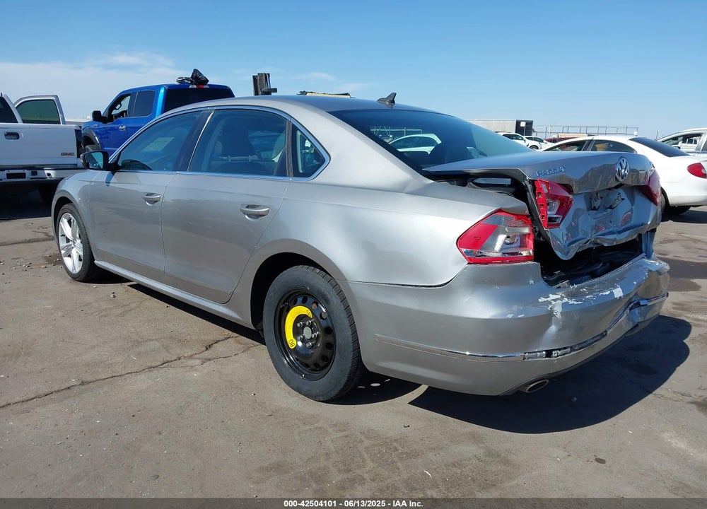 2013 VOLKSWAGEN PASSAT VIN: 1VWCN7A39DC047044