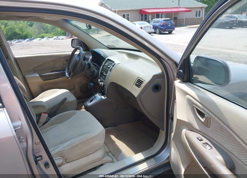 2006 HYUNDAI TUCSON GLS/LIMITED VIN: KM8JN72DX6U299038