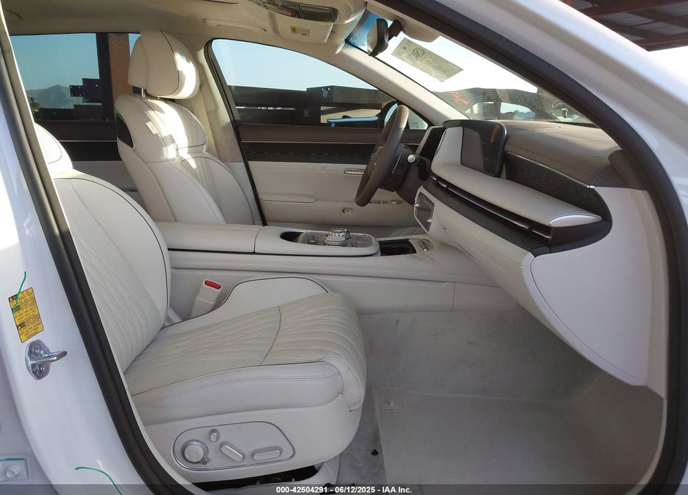2023 GENESIS G90 VIN: KMTFB4SD6PU024951