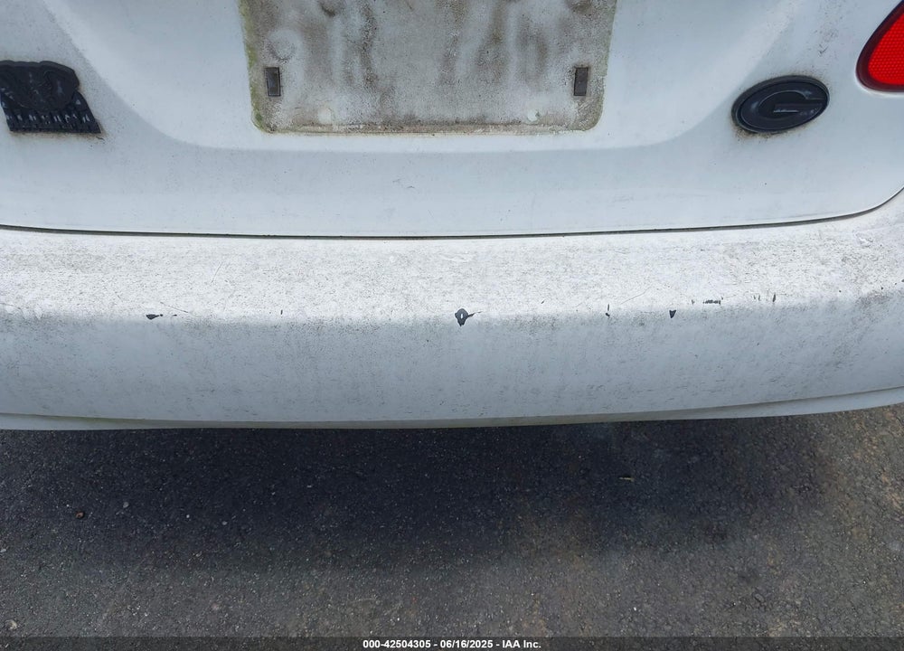 2003 TOYOTA COROLLA LE VIN: 1NXBR32EX3Z152059