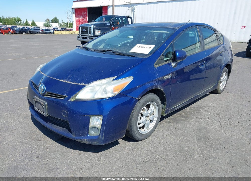 2011 TOYOTA PRIUS TWO VIN: JTDKN3DU0B0253881