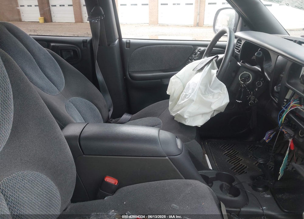 2000 DODGE DURANGO VIN: 1B4HS28N8YF299574