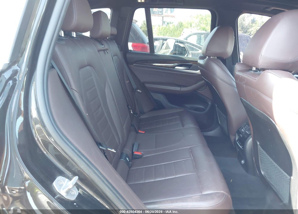 2018 BMW X3 VIN: 5UXTR9C57JLD62018