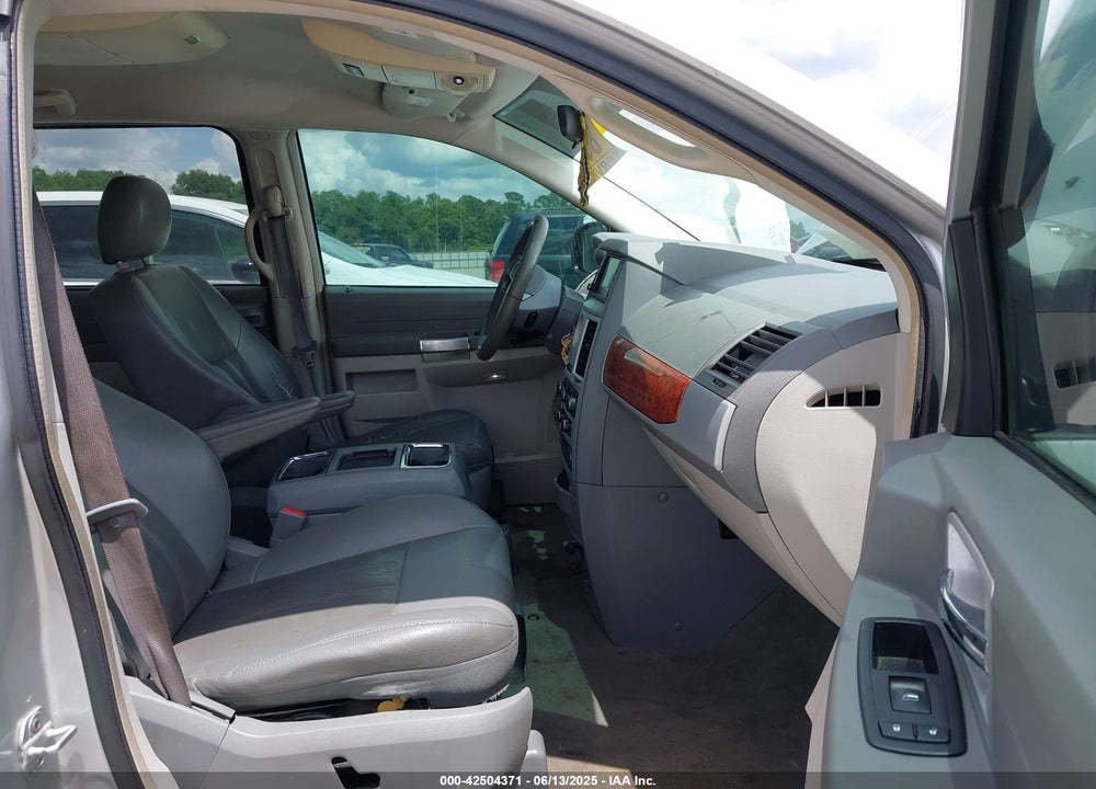2008 CHRYSLER TOWN & COUNTRY TOURING VIN: 2A8HR54P48R844498