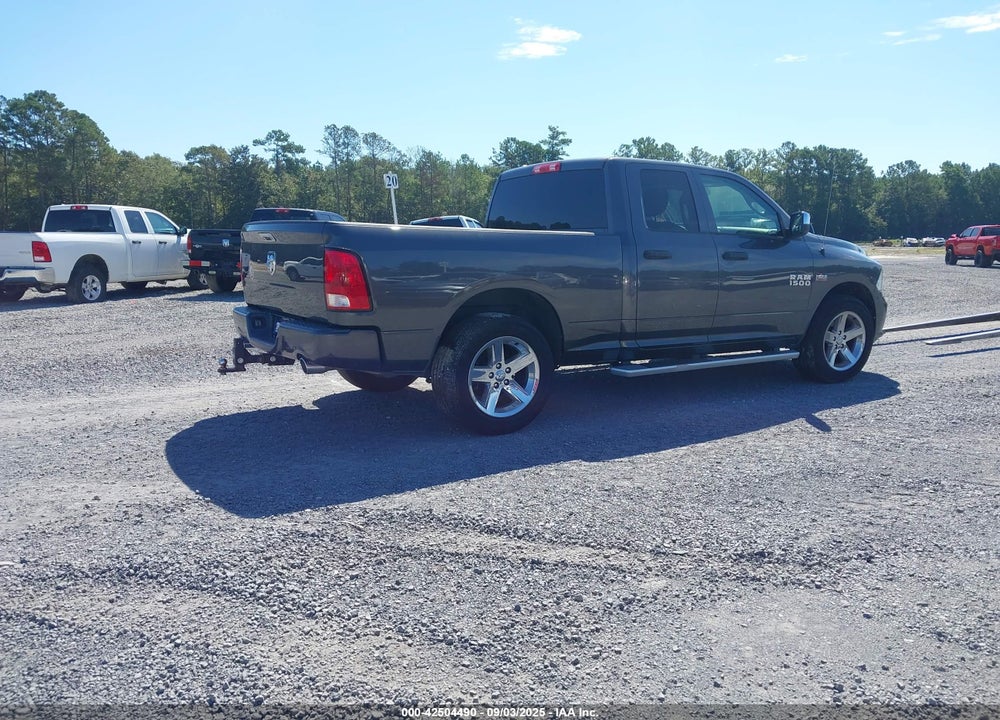 2018 RAM 1500 EXPRESS 4X2 6'4 BOX VIN: 1C6RR6FT4JS183532