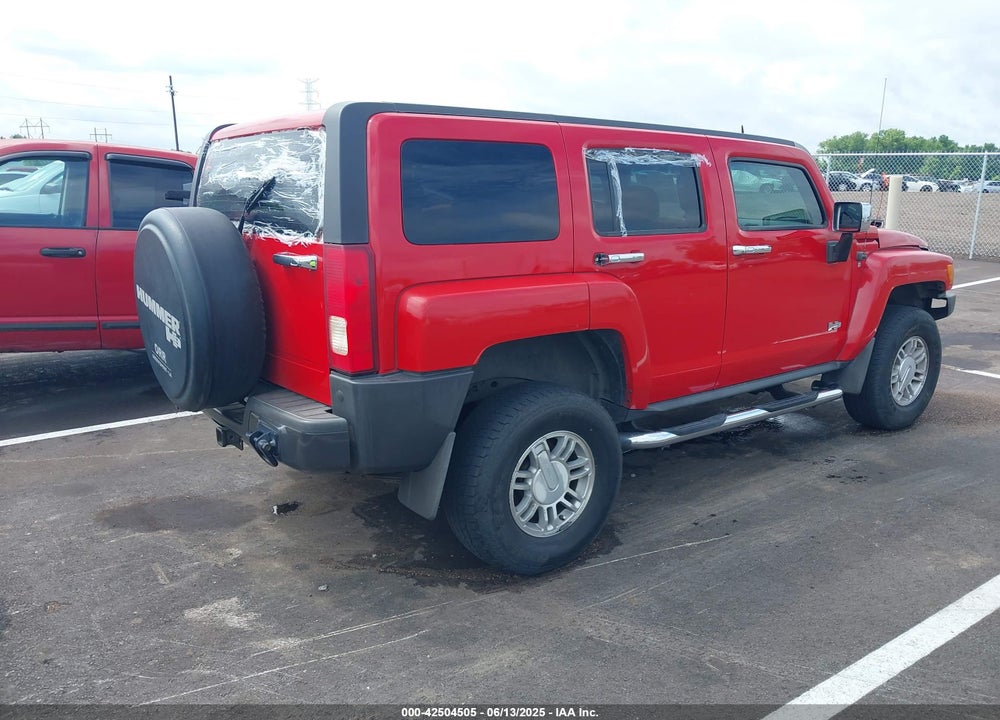 2007 HUMMER H3 SUV VIN: 5GTDN13E678232834
