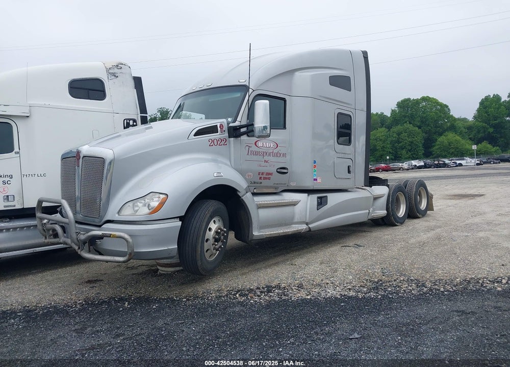 2021 KENWORTH T680 VIN: 1XKYD49X4MJ401845