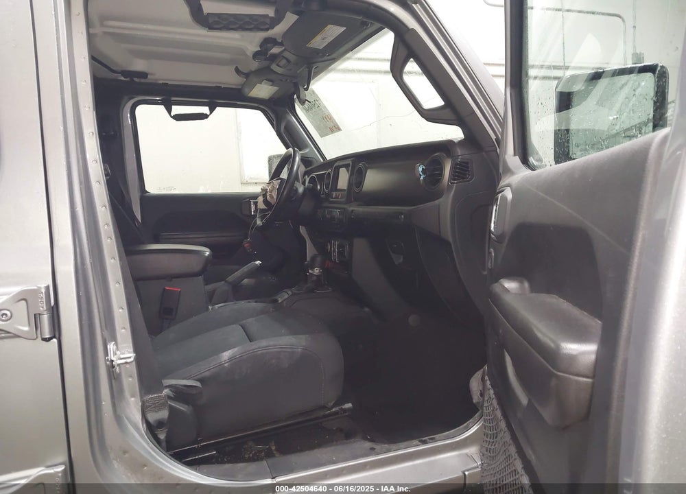 2018 JEEP WRANGLER UNLIMITED VIN: 1C4HJXDG2JW128965