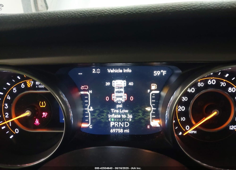 2018 JEEP WRANGLER UNLIMITED VIN: 1C4HJXDG2JW128965