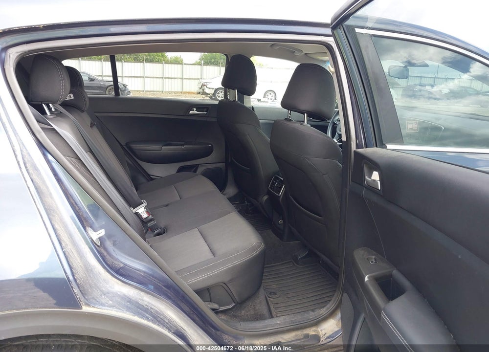 2017 KIA SPORTAGE VIN: KNDPMCACXH7243055