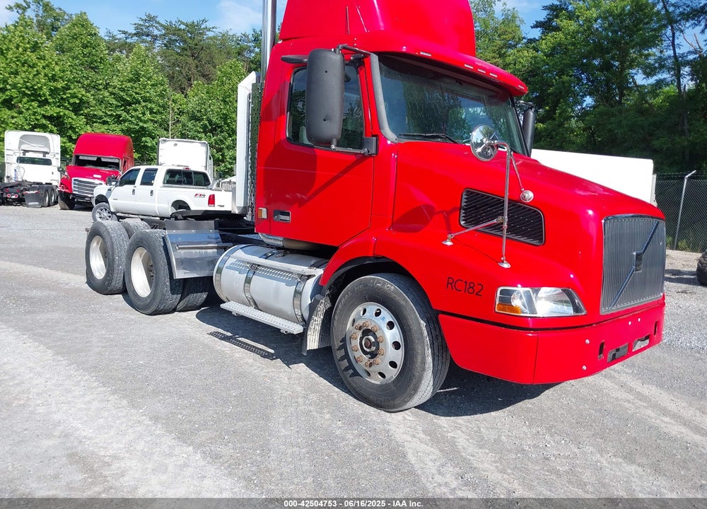 1999 VOLVO VN VIN: 4VG7DARH4XN765203