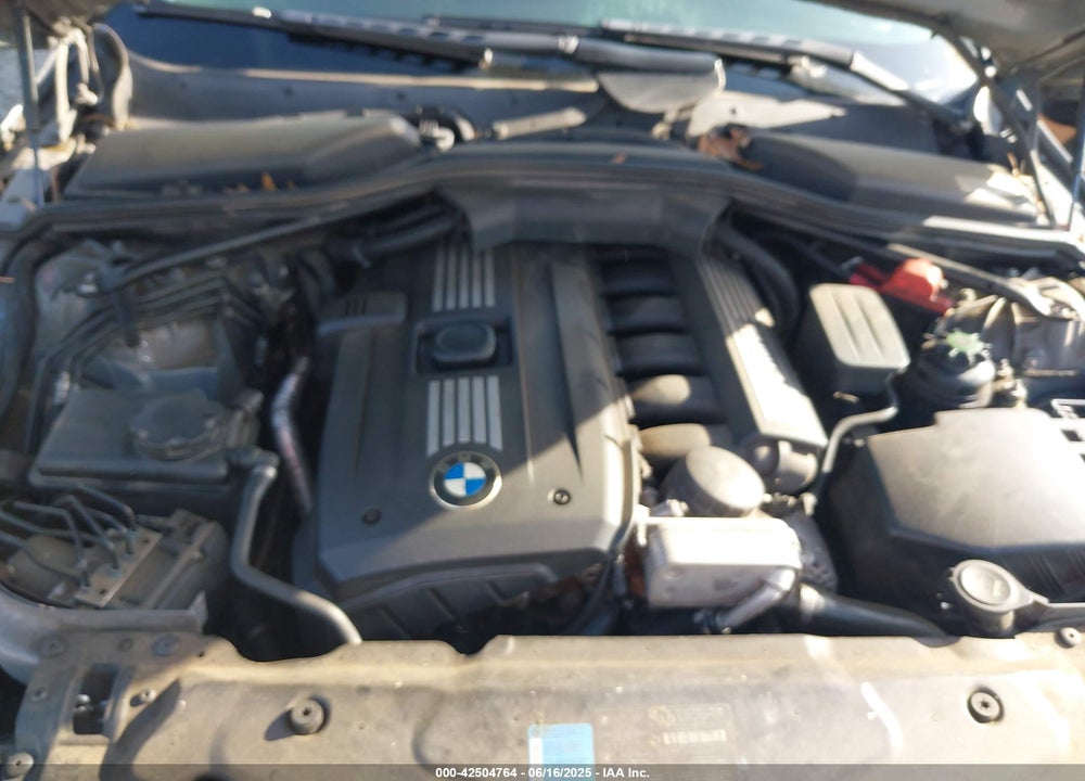 2010 BMW 5 SERIES VIN: WBANU5C53AC125666