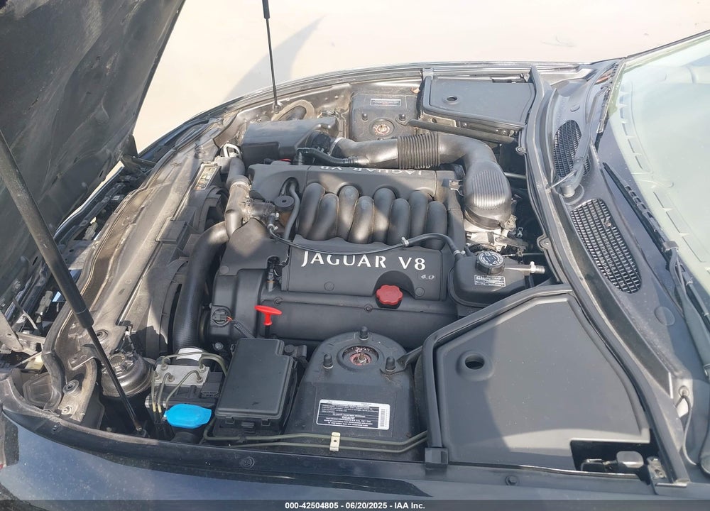1999 JAGUAR XK8 VIN: SAJGX2040XC038590