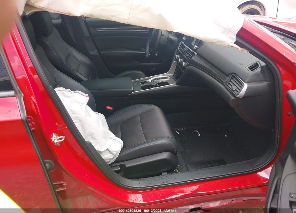 2018 HONDA ACCORD VIN: 1HGCV2F34JA046102