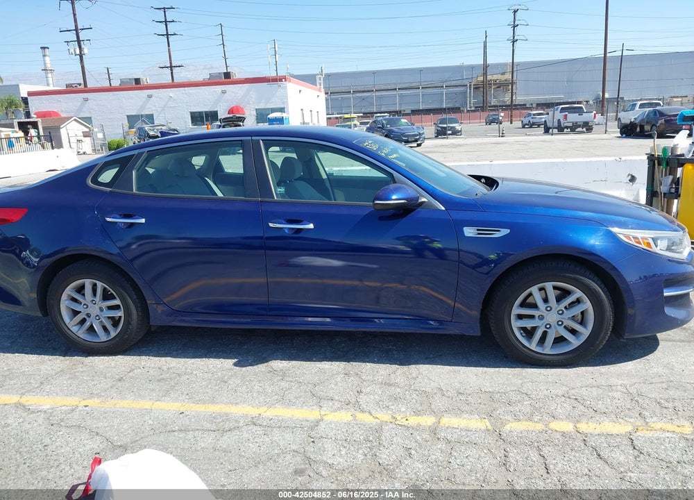 2016 KIA OPTIMA VIN: 5XXGT4L35GG088782