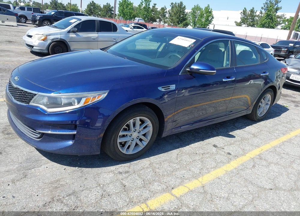 2016 KIA OPTIMA VIN: 5XXGT4L35GG088782