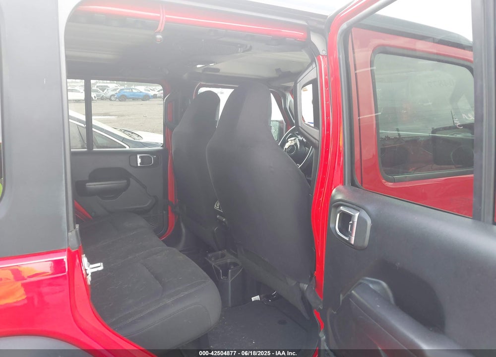 2018 JEEP WRANGLER UNLIMITED SPORT S 4X4 VIN: 1C4HJXDG9JW227864