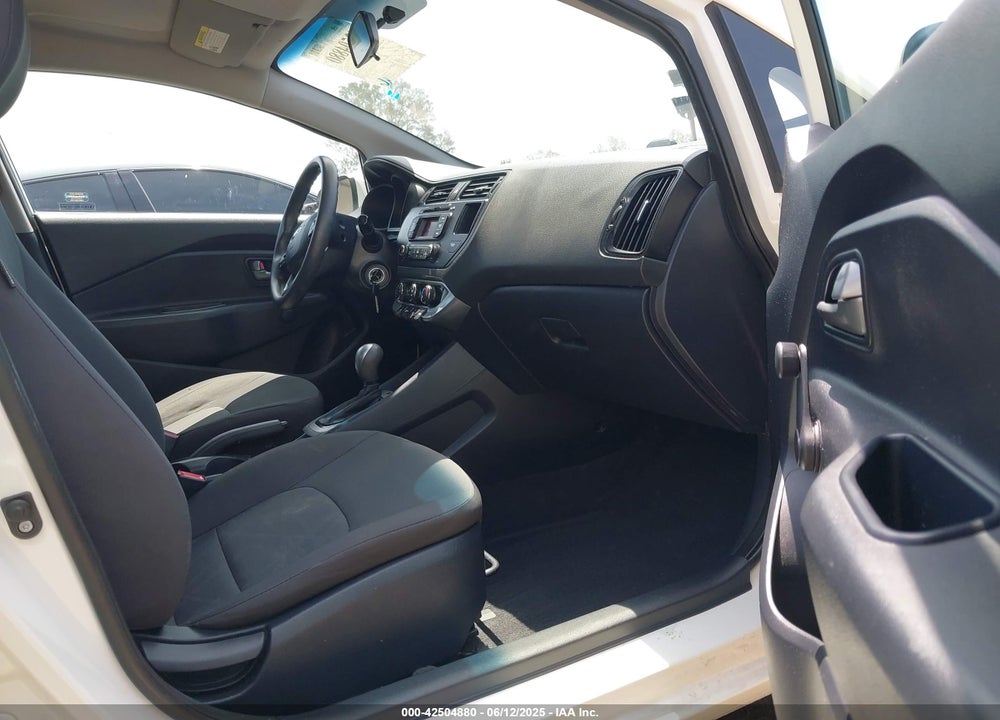2014 KIA RIO VIN: KNADM5A30E6409080