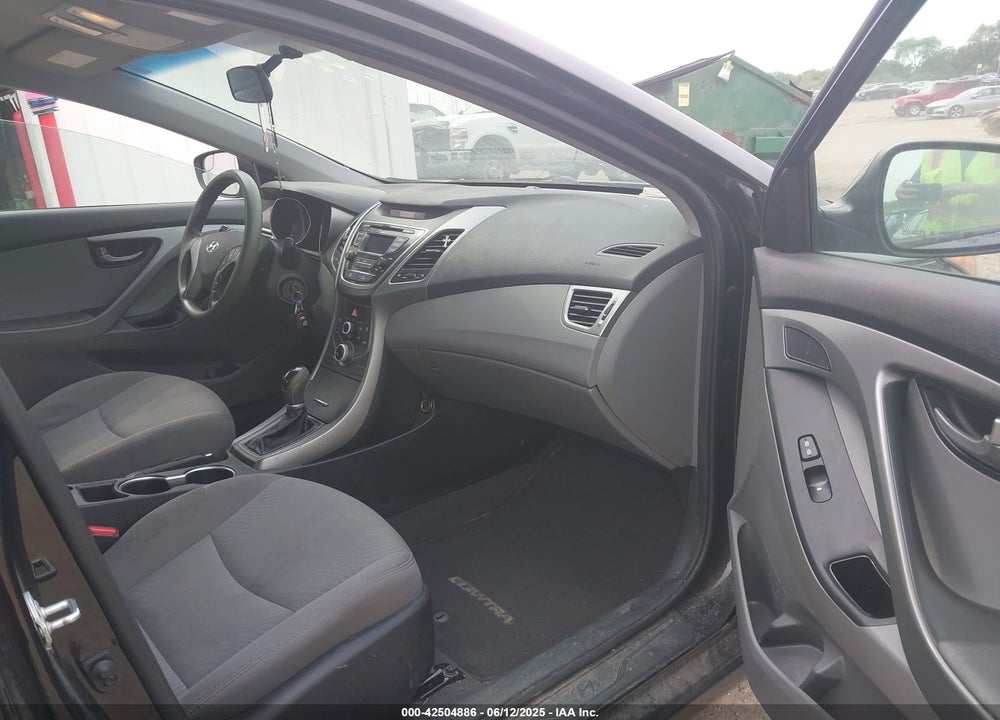 2015 HYUNDAI ELANTRA VIN: 5NPDH4AE4FH600978