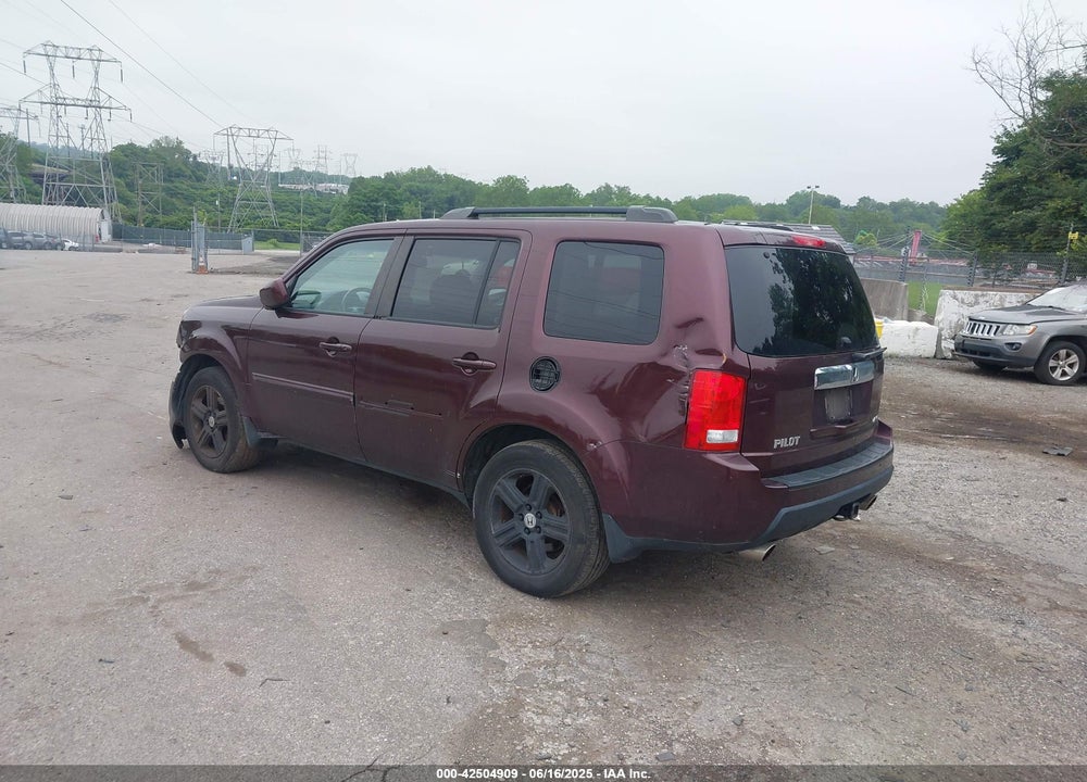 2011 HONDA PILOT VIN: 5FNYF4H51BB071494