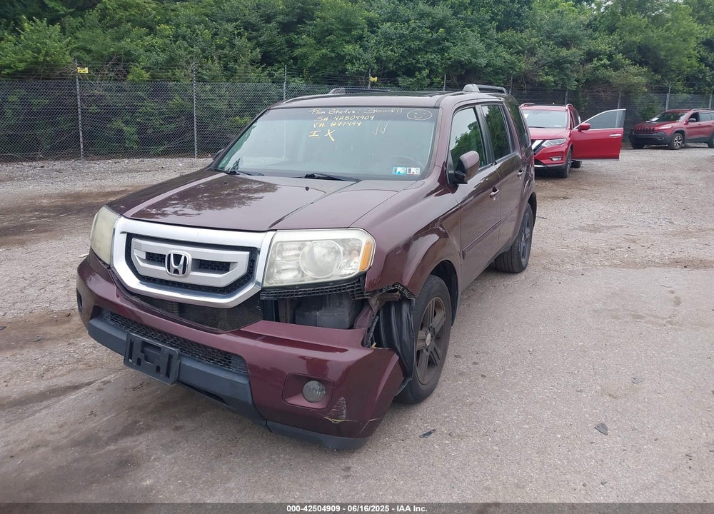 2011 HONDA PILOT VIN: 5FNYF4H51BB071494