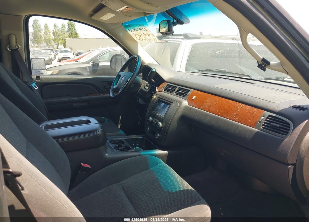 2007 GMC YUKON VIN: 1GKFC13J97R187132