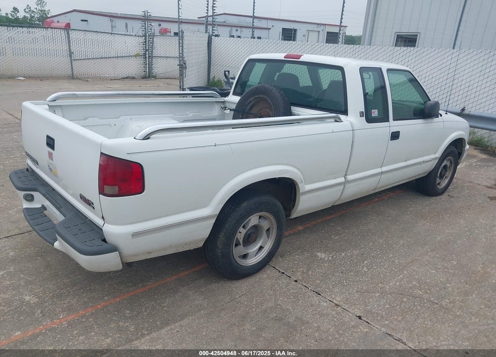 1999 GMC SONOMA SLS VIN: 1GTCS1949X8506831