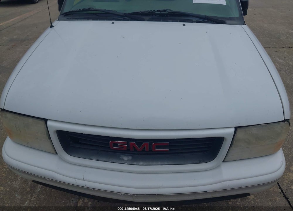 1999 GMC SONOMA SLS VIN: 1GTCS1949X8506831