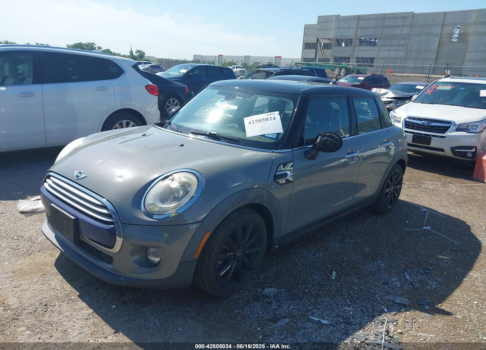 2015 MINI COOPER VIN: WMWXS5C55FT833925
