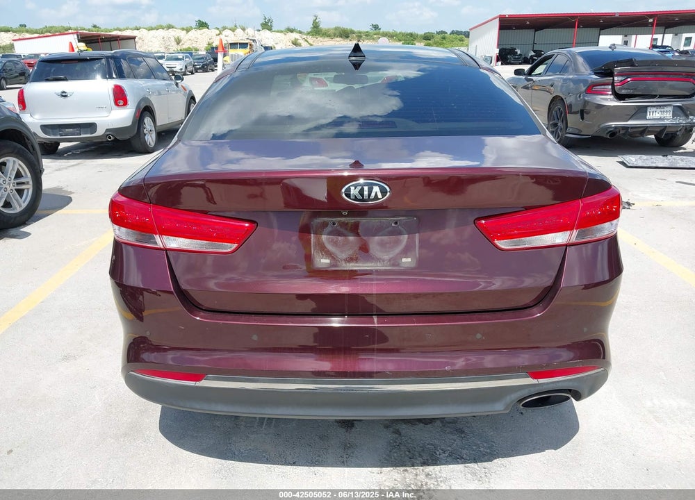 2016 KIA OPTIMA VIN: 5XXGU4L35GG005896